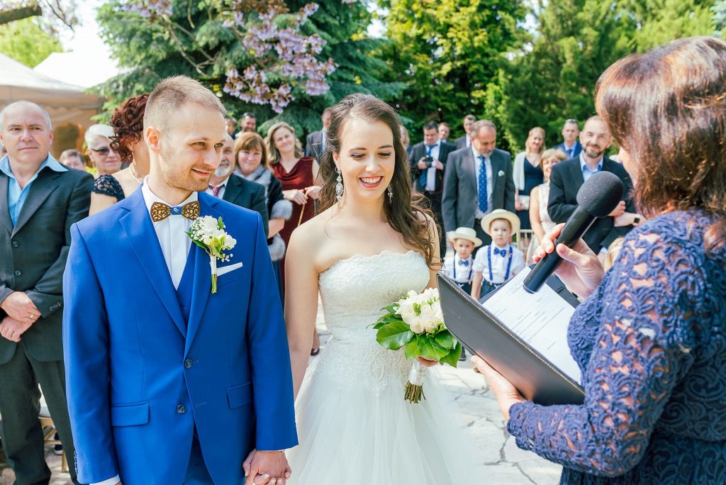 Kreativny fotograf svadobna zenba kastiel