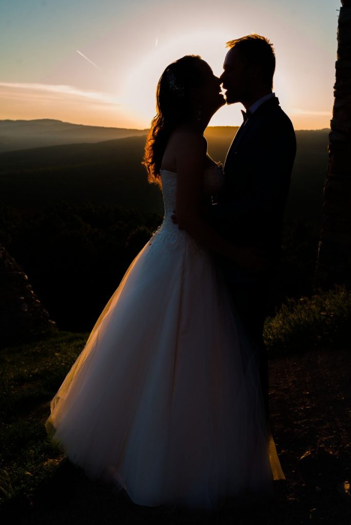 Svadobny fotograf svadobcania