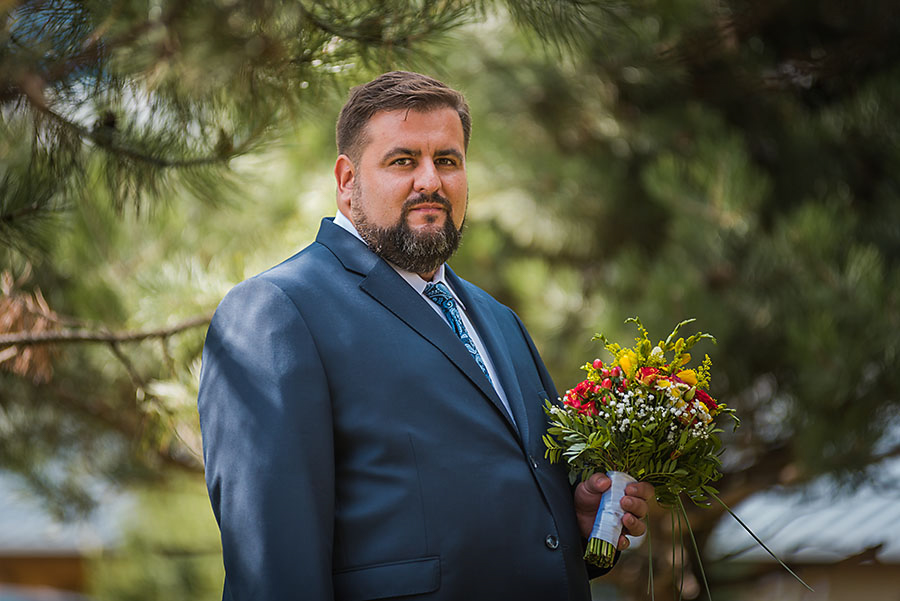 Fotograf na svadbu svadobna bride vo vinohradoch