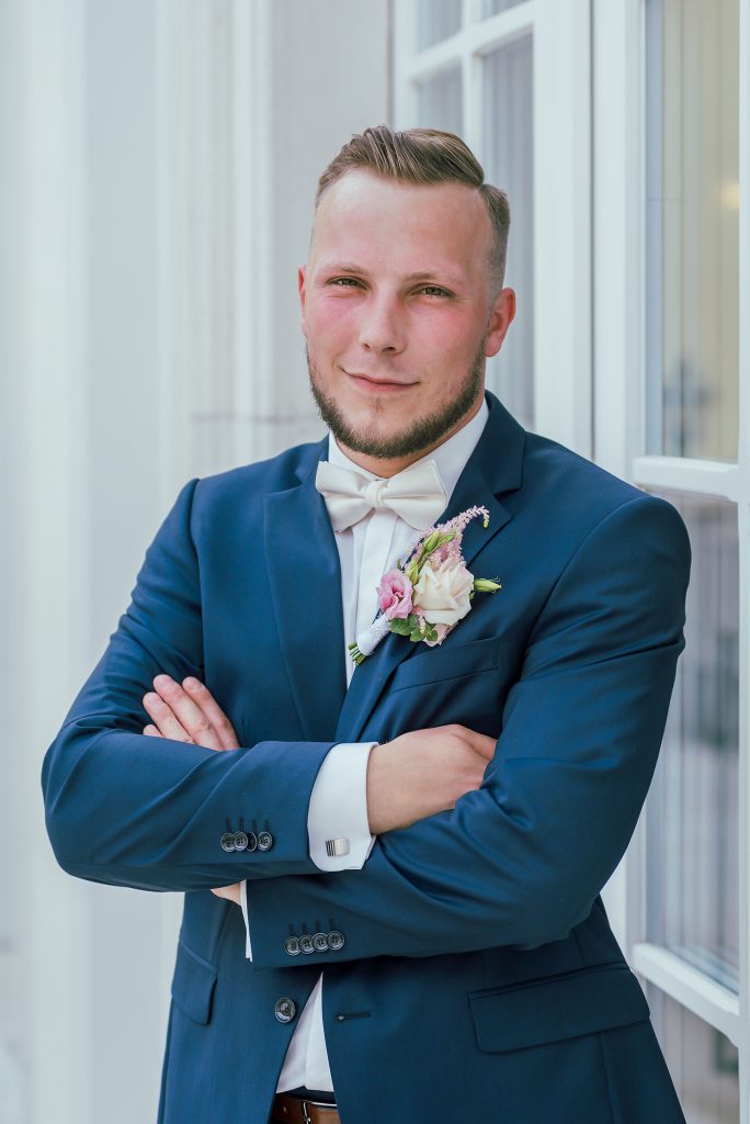 Ocarujuce fotografie svadba zenich simak romanticky