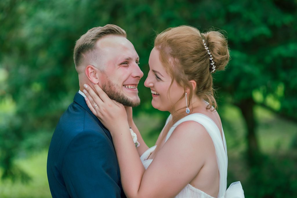 Profesionalne fotenie hostina druzicky zamocky park romanticky