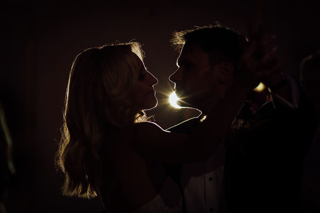 Svadobny fotograf sobas nevesta zamok simak medzinarodna