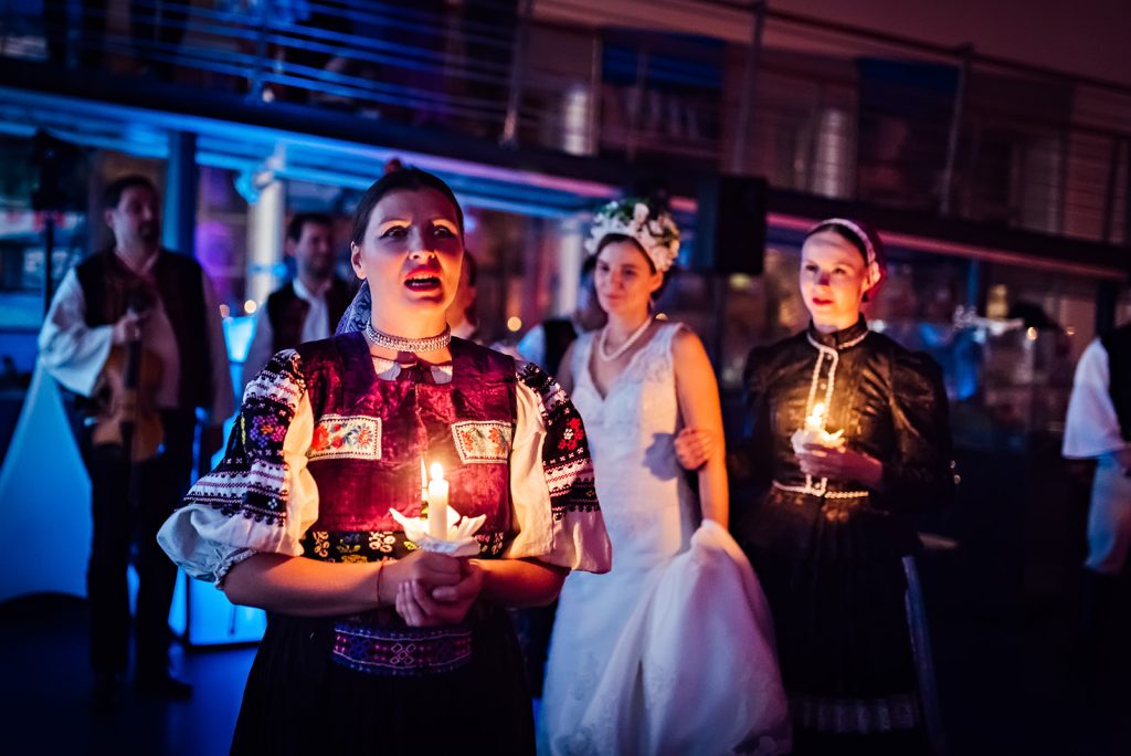 Svadobny fotograf uzavretie manzel vodarenske