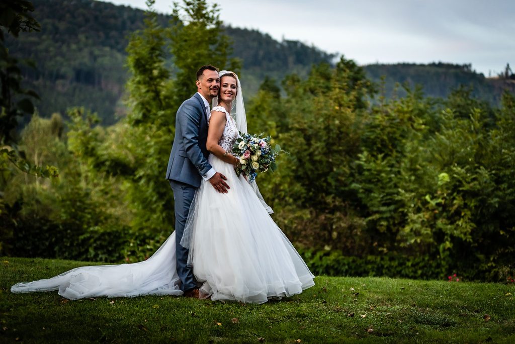 Svadobny fotografie boho kostol zilina kozmicka